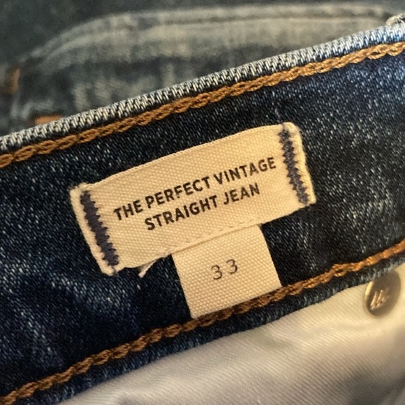 Madewell Perfect Vintage Straight Jean: InstaCozy Edition size 33 but run large - Picture 5 of 11
